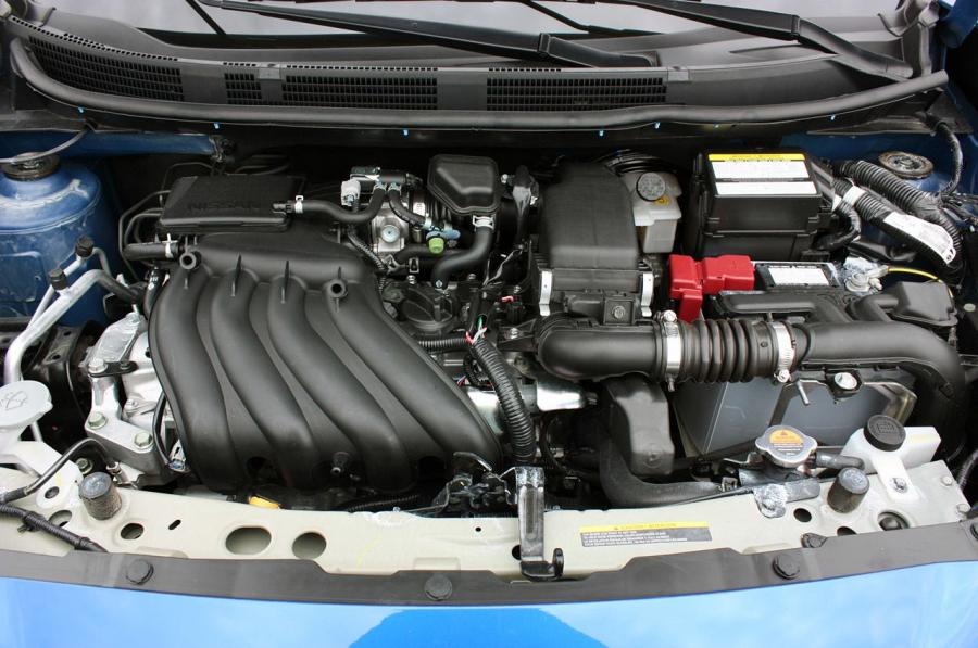  Nissan Micra 2015 года  (фото 16 из 37)